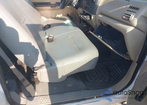 2005 Ford F-250 Xl/Xlt z USA, uszkodzony, nr VIN 1FTNF20565ED28139